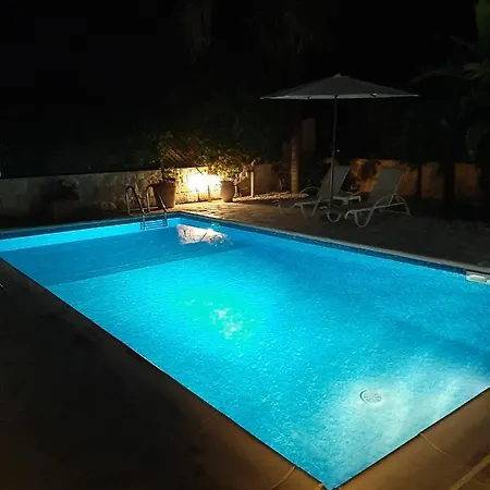 Lemon Grove Villa Polis