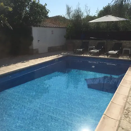 Villa Lemon Grove Polis